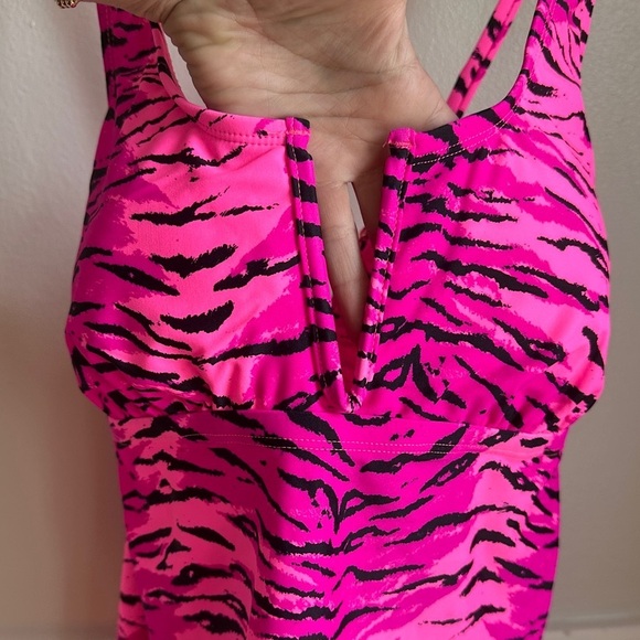 California Waves Animal Print Tankini Swimsuit V-Wire Padded Strappy NWT - Picture 9 of 17